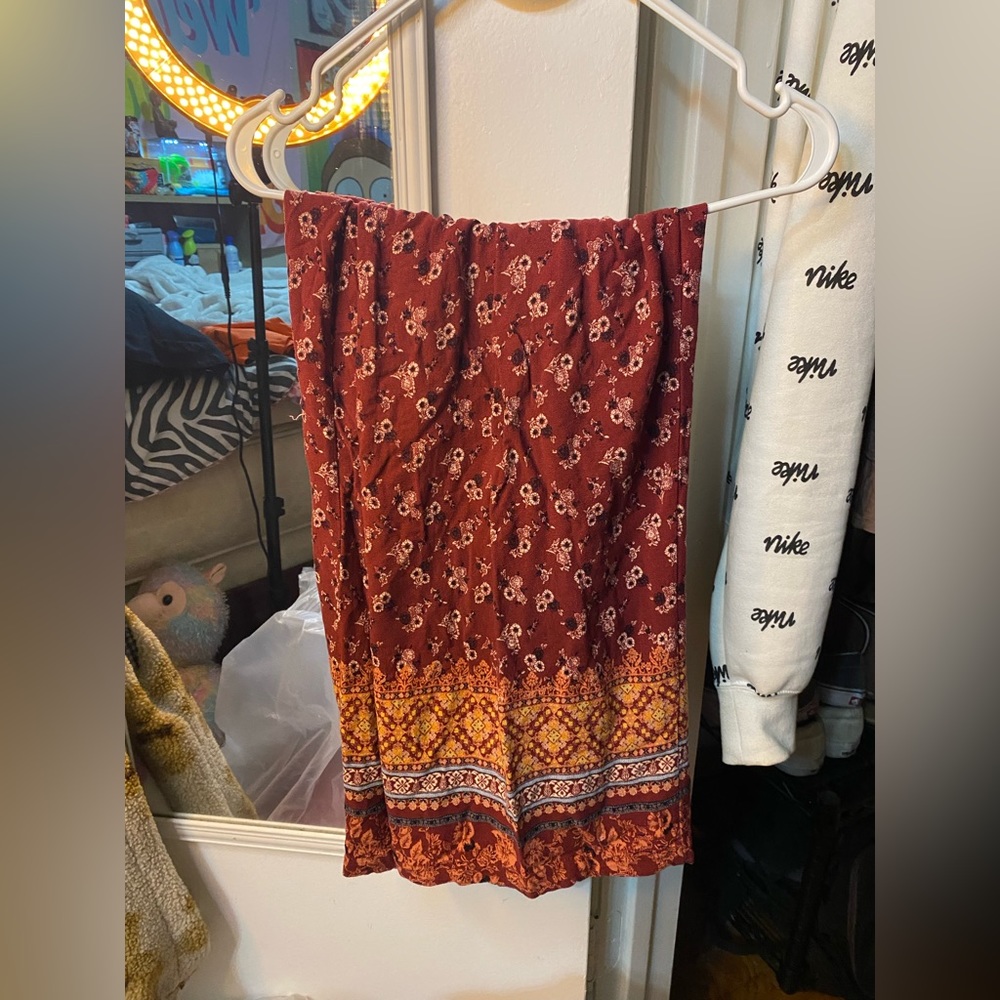 ADORABLE flare legged print pants